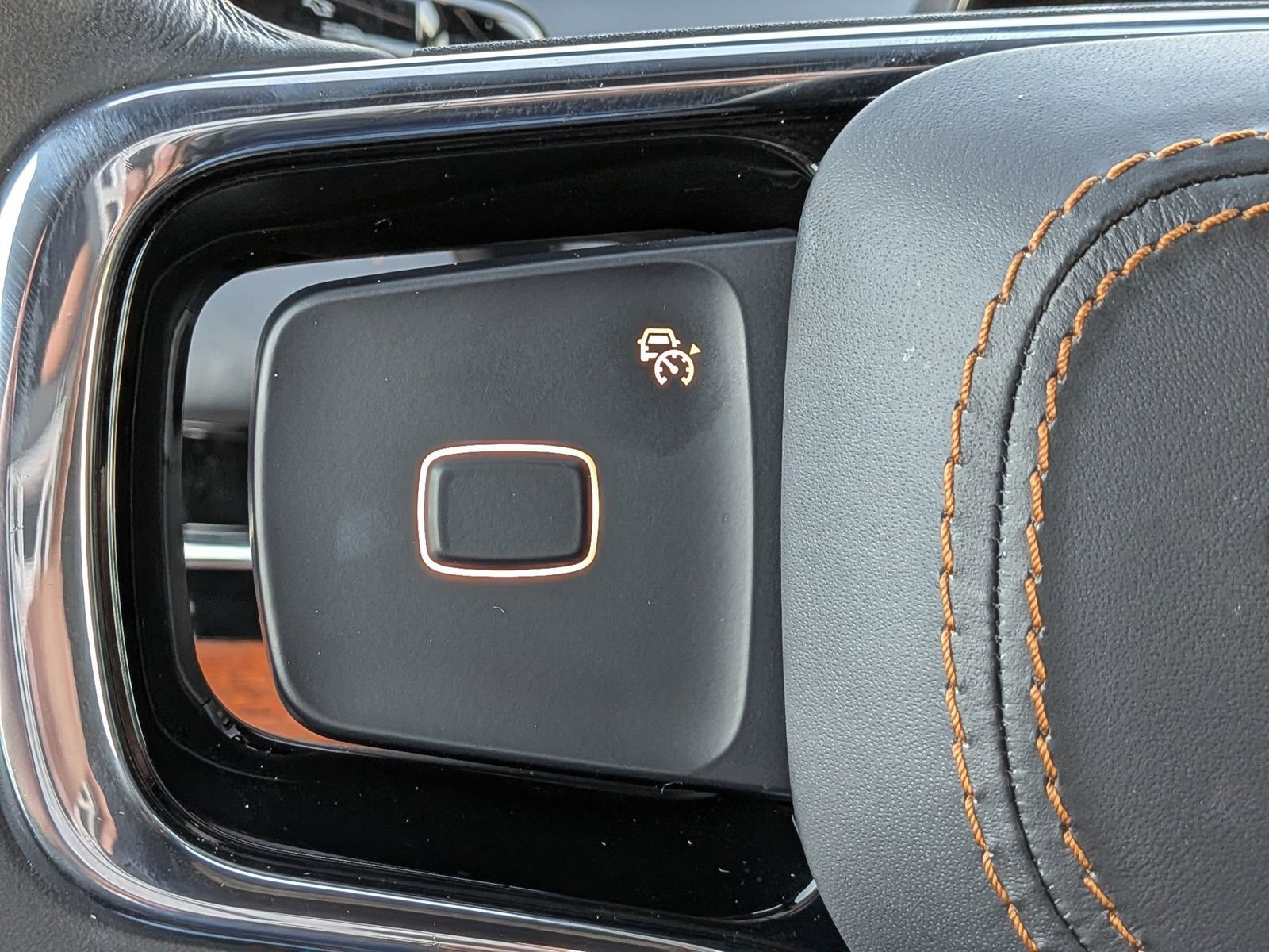 Certified 2025 Lincoln Navigator L Black Label image 32