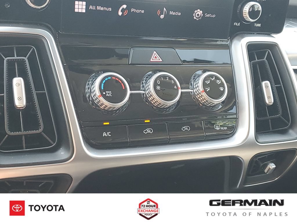Used 2023 Kia Sorento LX AWD/4WD image 32