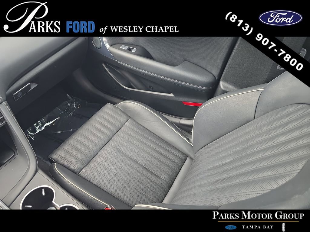 Used 2021 Genesis G70 2.0T w/ Elite Package RWD image 13