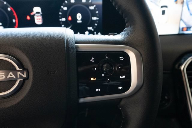 Used 2025 Nissan Armada SL AWD/4WD image 28