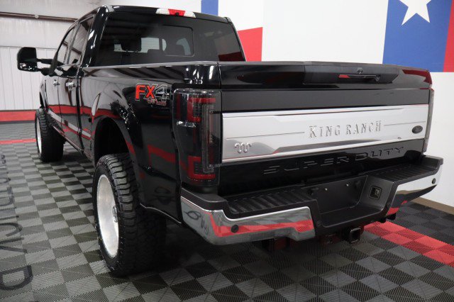 Used 2017 Ford F250 King Ranch w/ King Ranch Ultimate Package AWD/4WD image 12