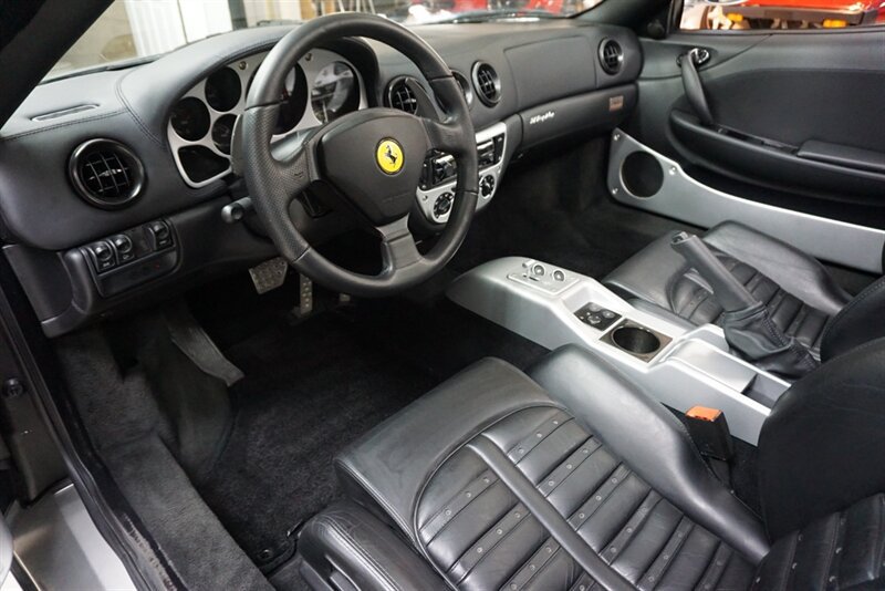 Used 2005 Ferrari 360 Spider RWD image 2