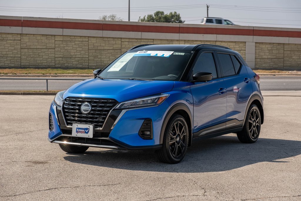 Used 2021 Nissan Kicks SR image 3