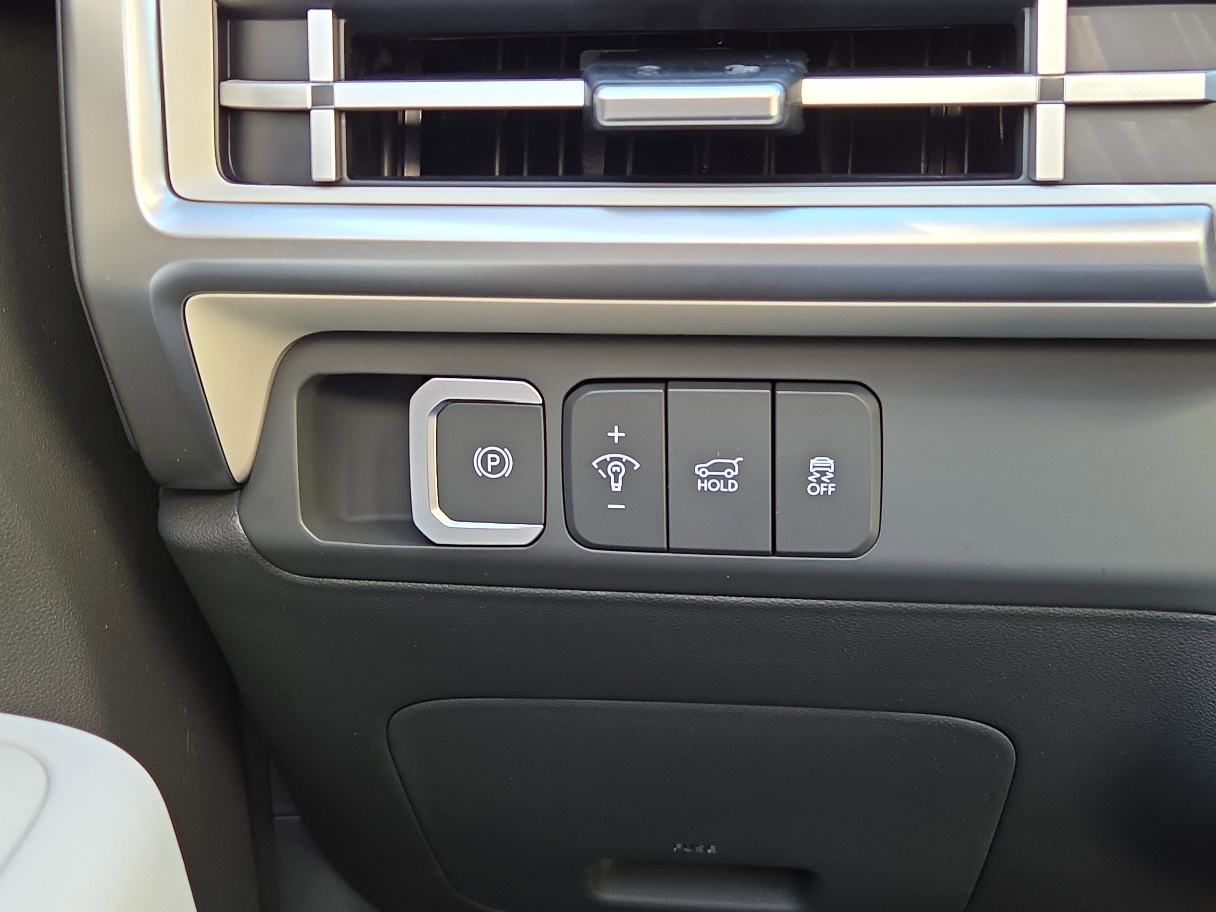 New 2026 Hyundai Santa Fe SE FWD image 14