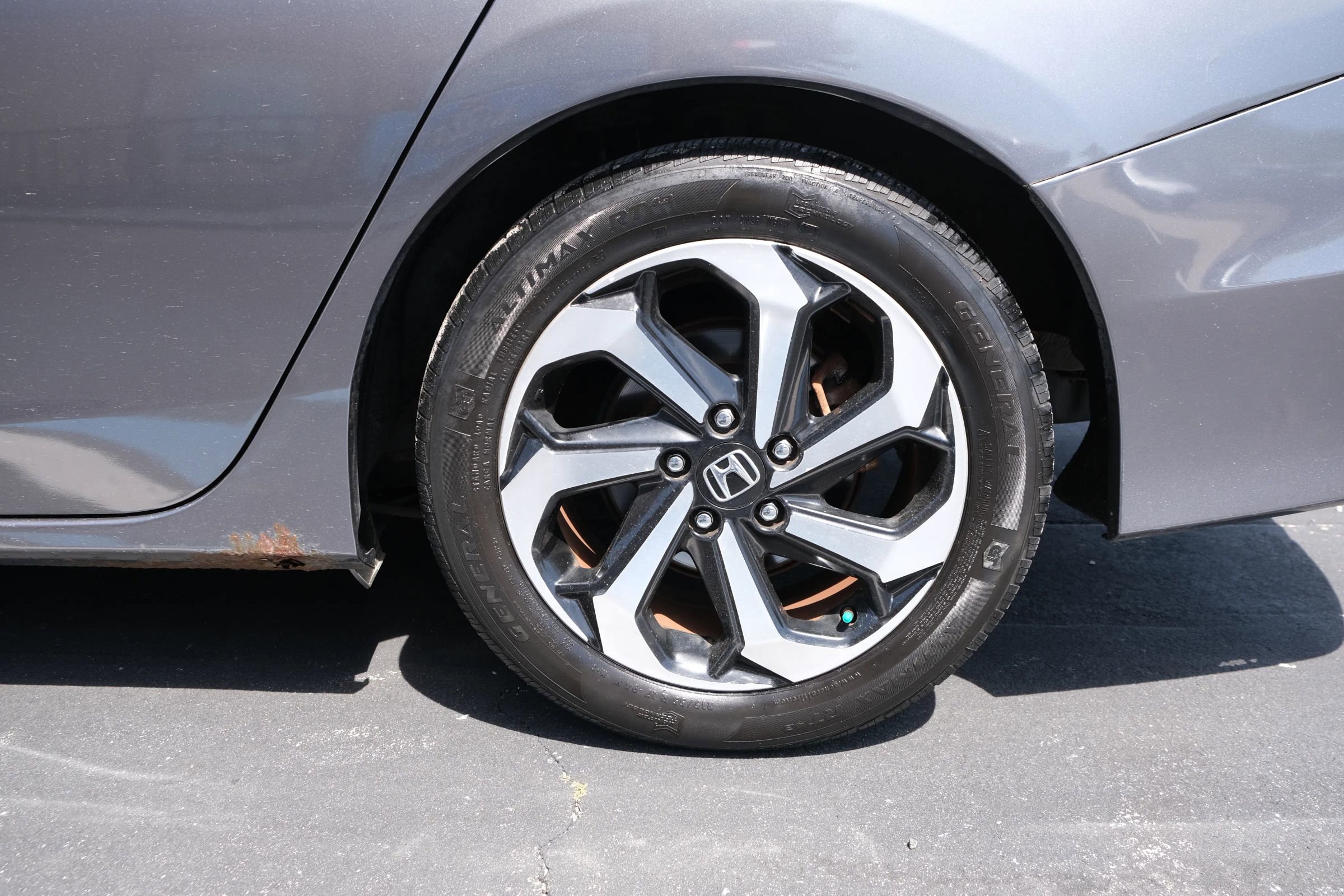 Used 2017 Honda Accord EX image 13