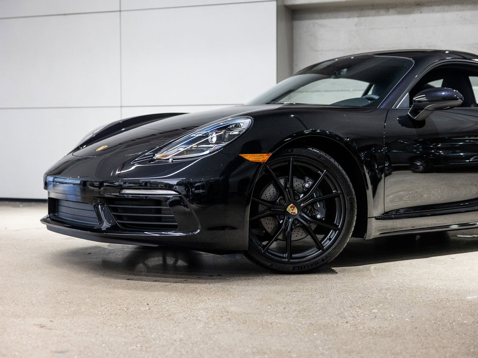 Certified 2025 Porsche 718 Cayman RWD image 15