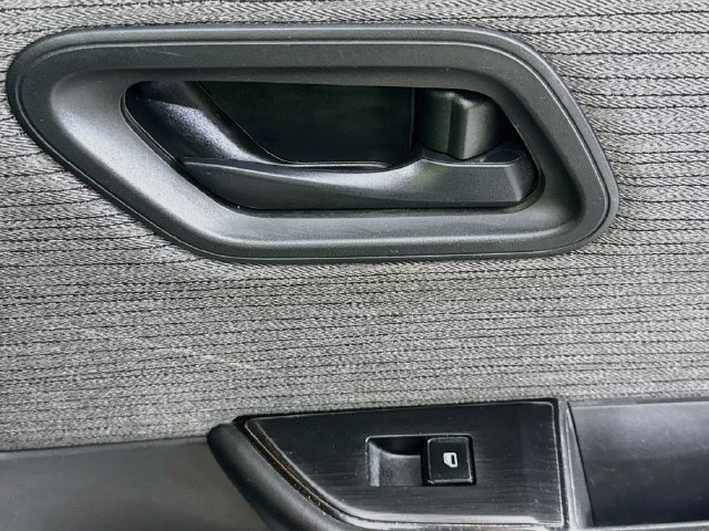 Used 2023 Nissan Rogue S FWD image 28