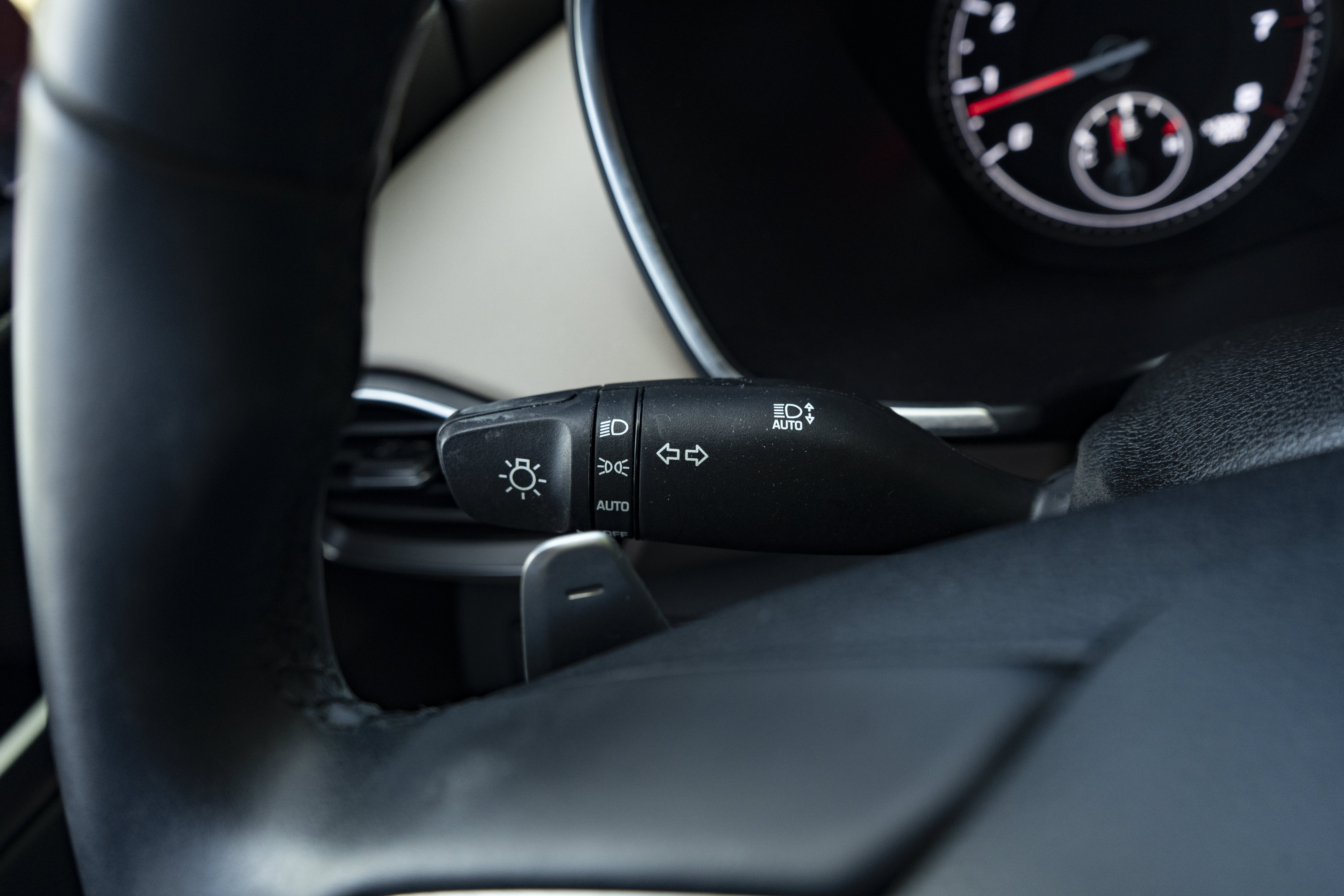 Used 2023 Hyundai Santa Fe SEL FWD image 23