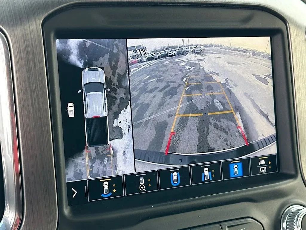 Used 2023 GMC Sierra 2500 Denali w/ Denali Ultimate Package image 29