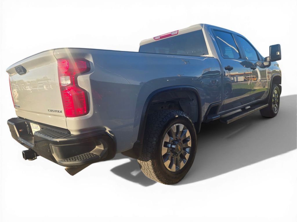 Used 2025 Chevrolet Silverado 2500 Custom w/ Custom Value Package AWD/4WD image 4