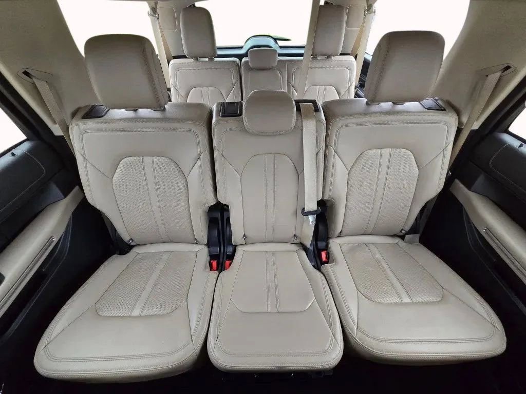 Used 2024 Ford Expedition Max Limited image 26