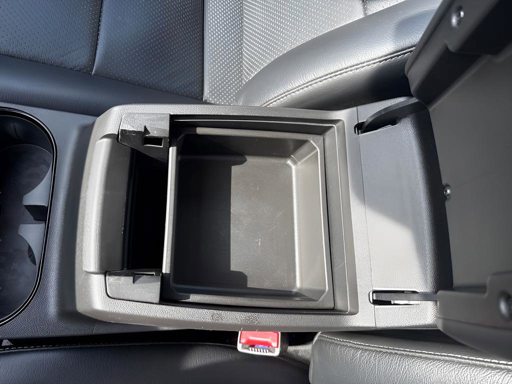 Used 2024 Chevrolet Colorado LT w/ LT Convenience Package image 32