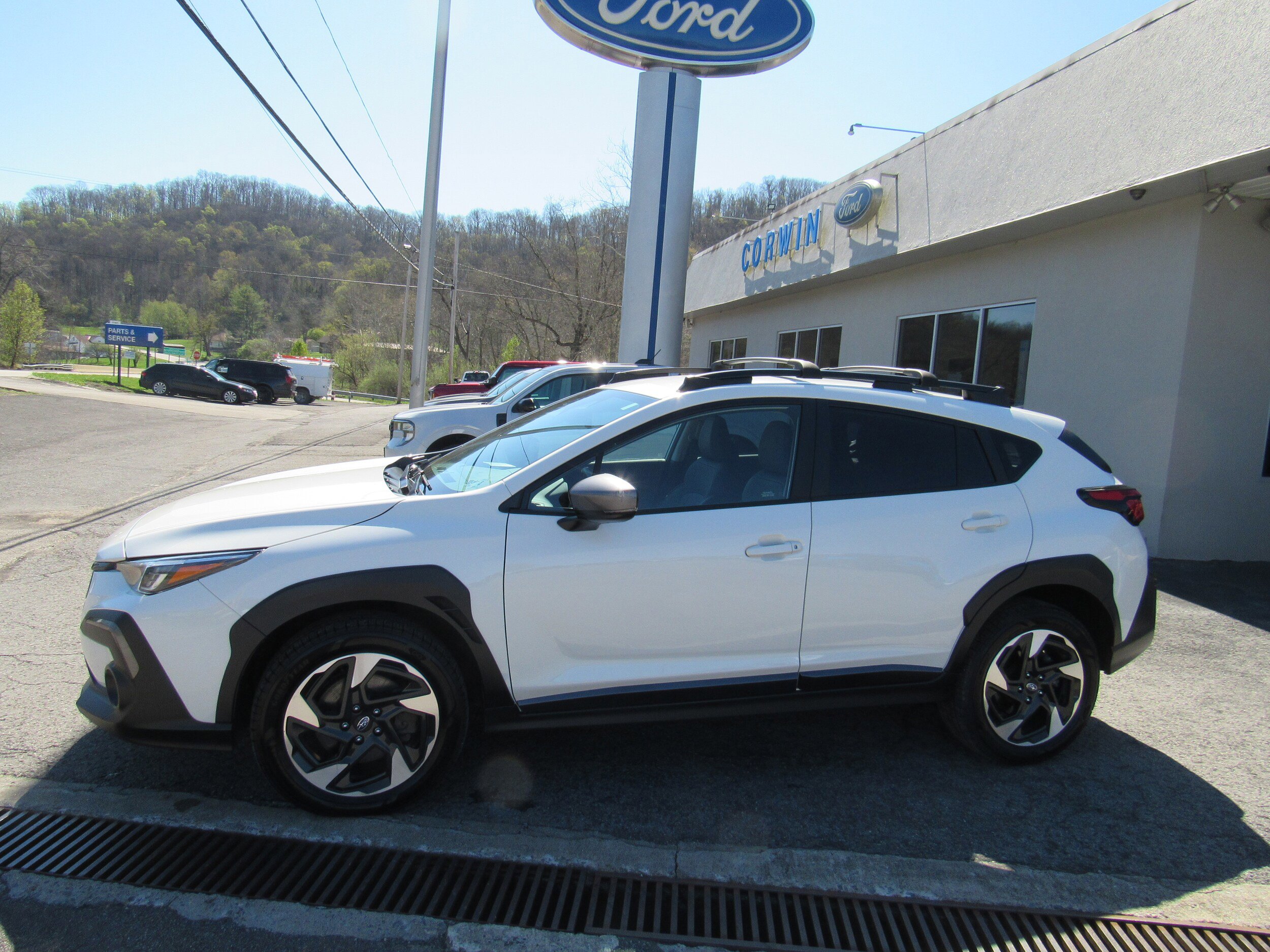 Used 2024 Subaru Crosstrek 2.5i Limited w/ Crosstrek Mirror Package AWD/4WD image 2