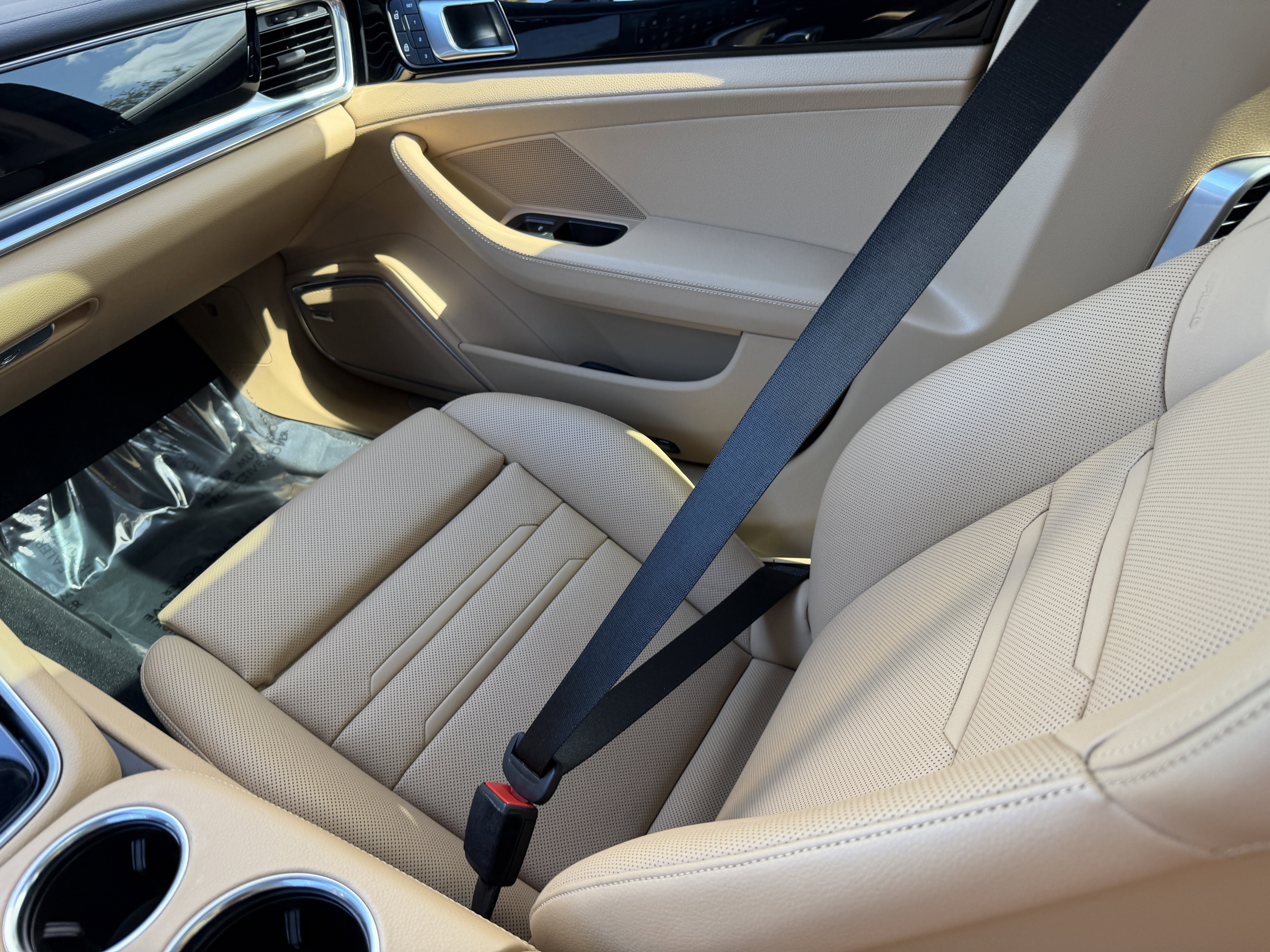 Certified 2023 Porsche Panamera 4S image 21