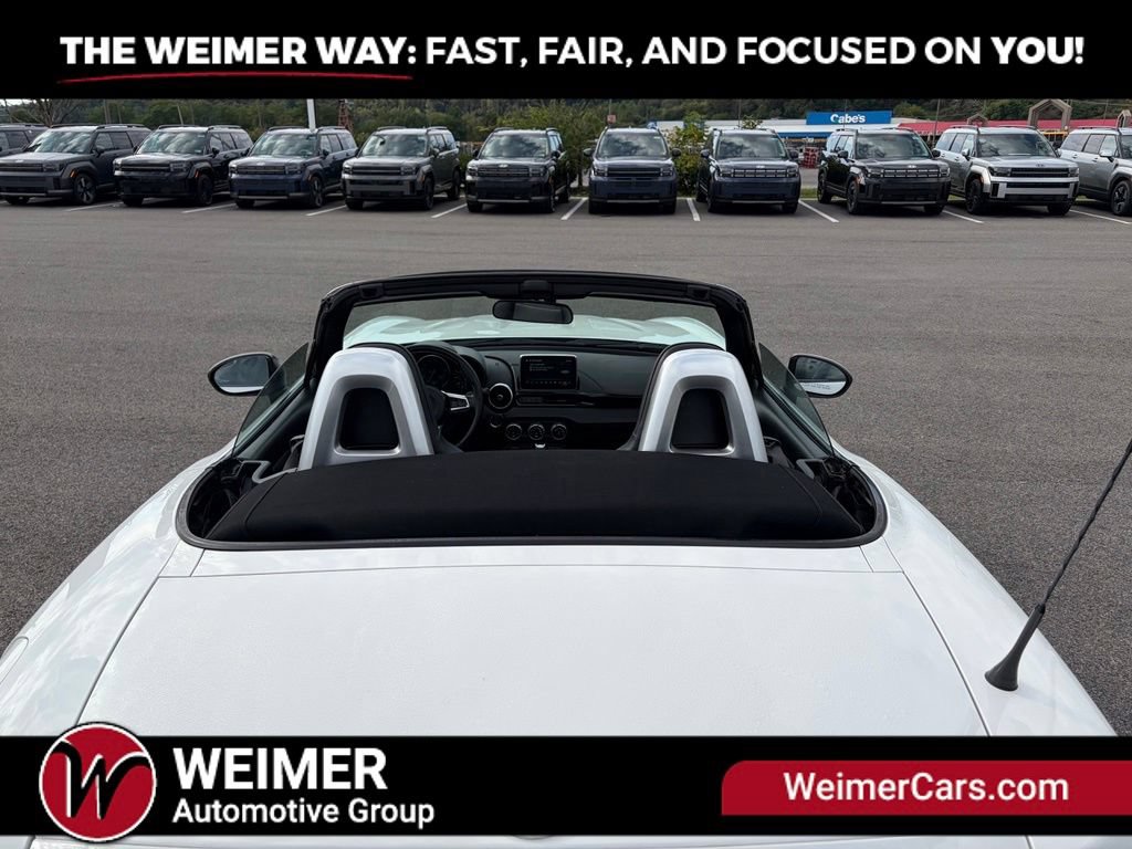 Used 2017 FIAT 124 Spider Lusso RWD image 36