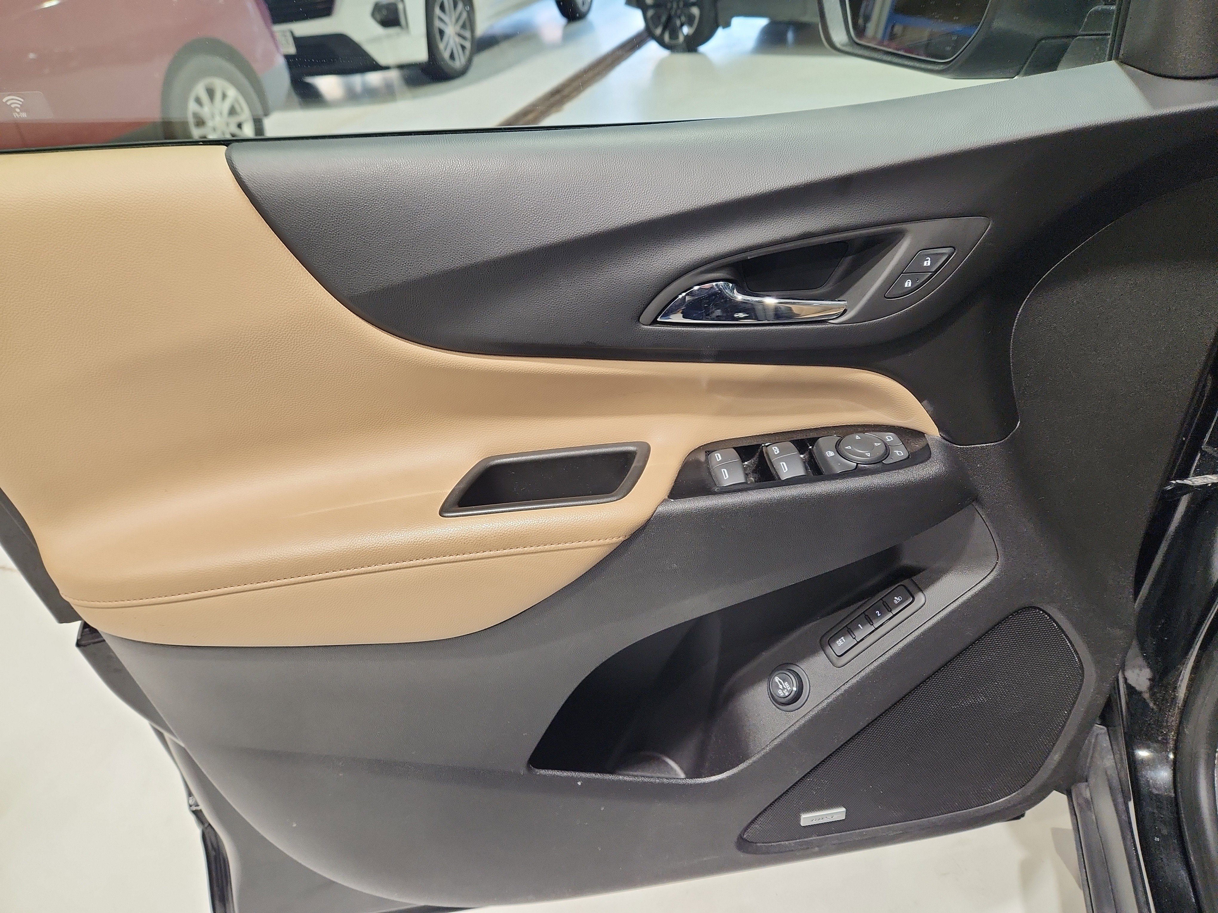 Certified 2024 Chevrolet Equinox Premier image 15