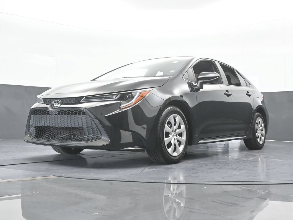 Used 2022 Toyota Corolla LE FWD image 50