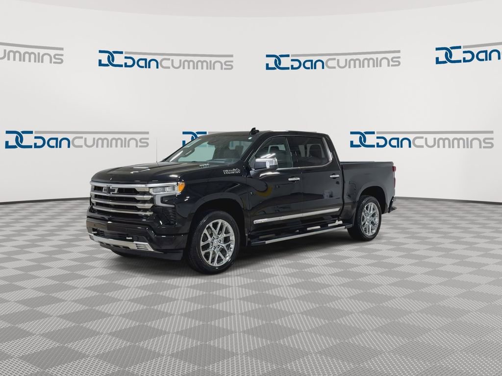 Used 2024 Chevrolet Silverado 1500 High Country w/ Technology Package AWD/4WD image 5