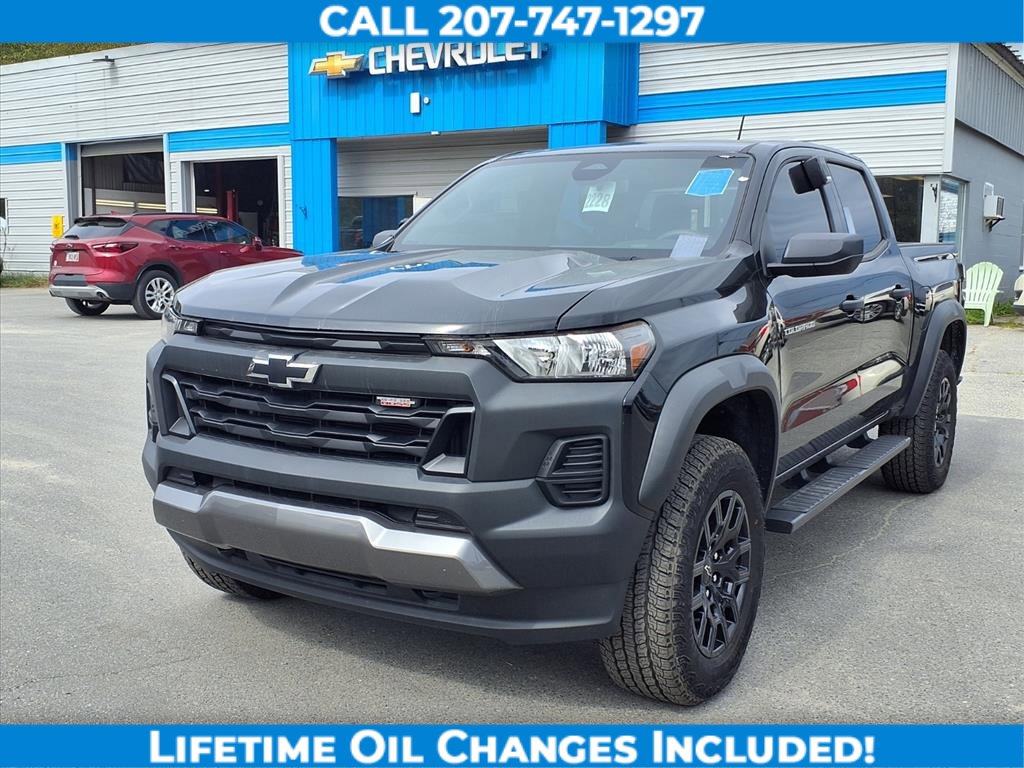 Used 2024 Chevrolet Colorado Trail Boss w/ Advanced Trailering Package image 1