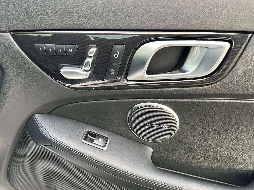 Used 2018 Mercedes-Benz SLC 300 image 14