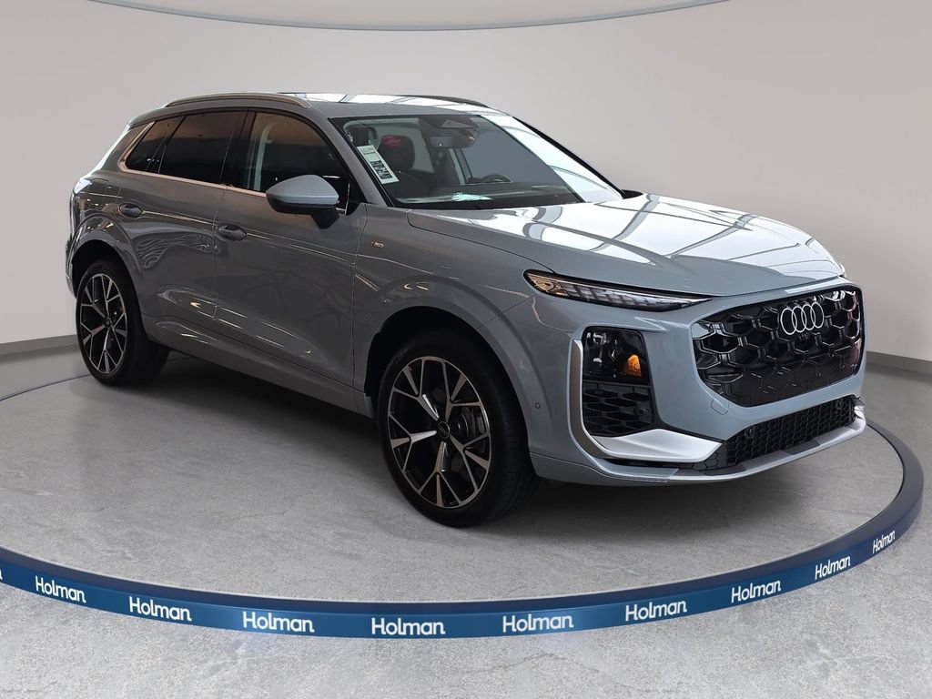 New 2026 Audi Q3 quattro 2.0T AWD/4WD image 3