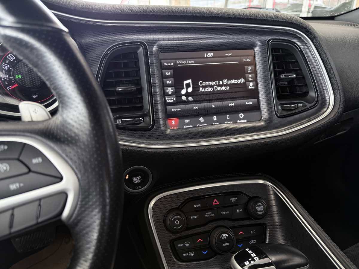 Used 2018 Dodge Challenger R/T Scat Pack w/ Leather Interior Group image 53