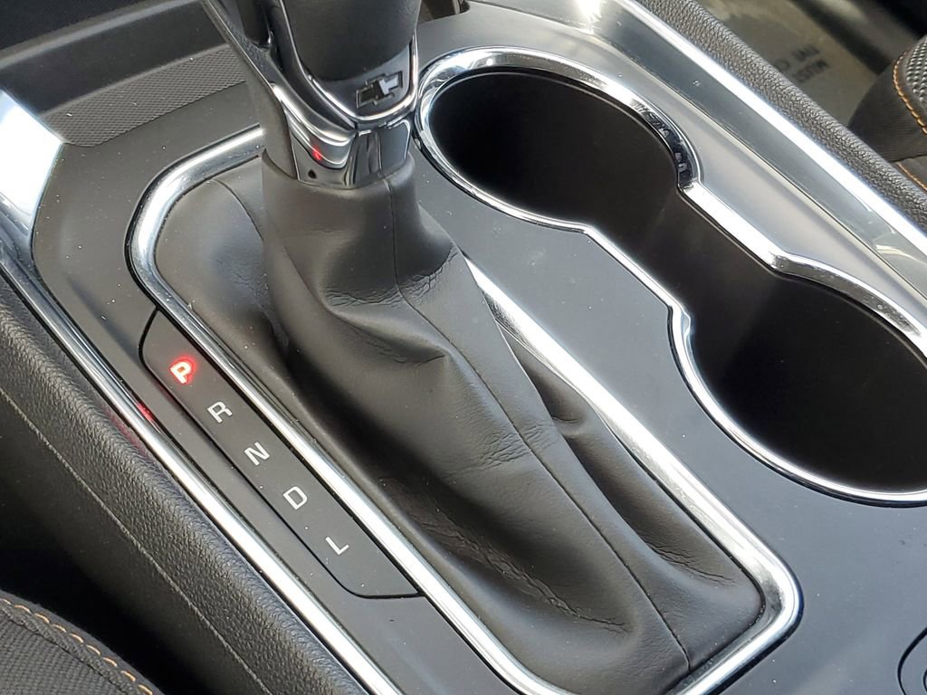 Used 2021 Chevrolet Traverse LS image 24