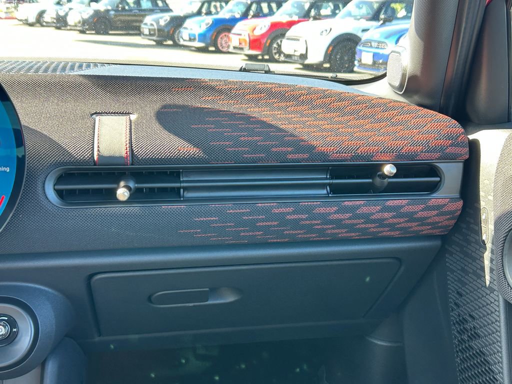 Used 2025 MINI Cooper S image 25