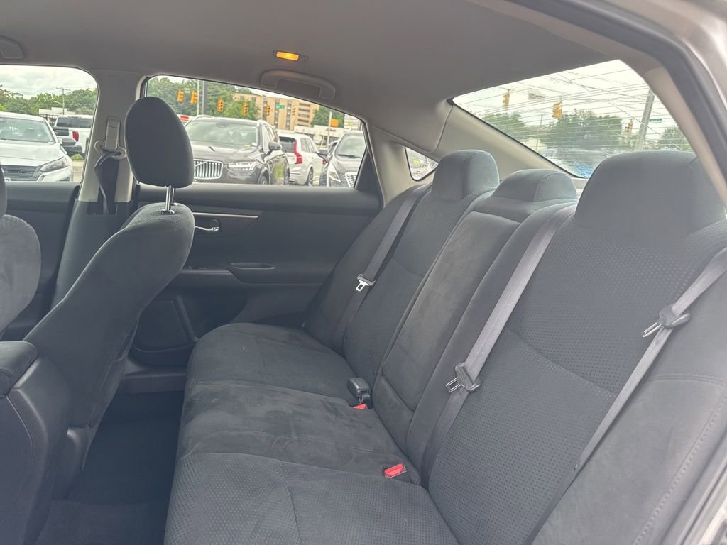Used 2015 Nissan Altima 2.5 S w/ Sport Value Package FWD image 24