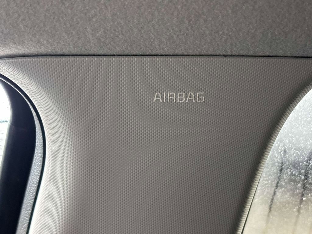 Used 2023 Kia Forte LXS image 28