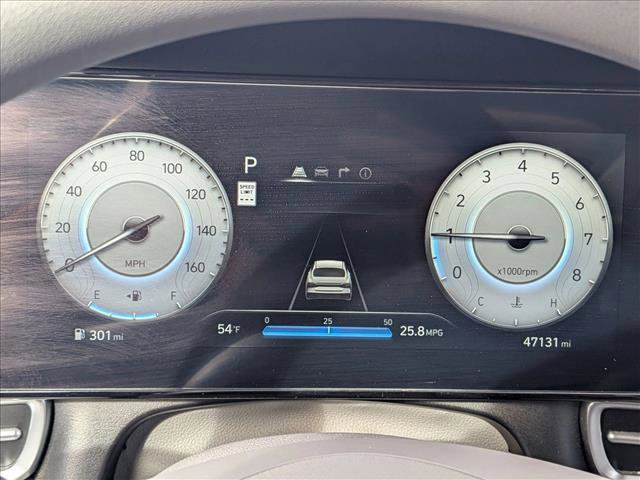 Used 2024 Hyundai Elantra SEL image 11