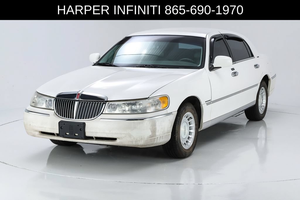 Used 2000 Lincoln Town Car Executive RWD image 1