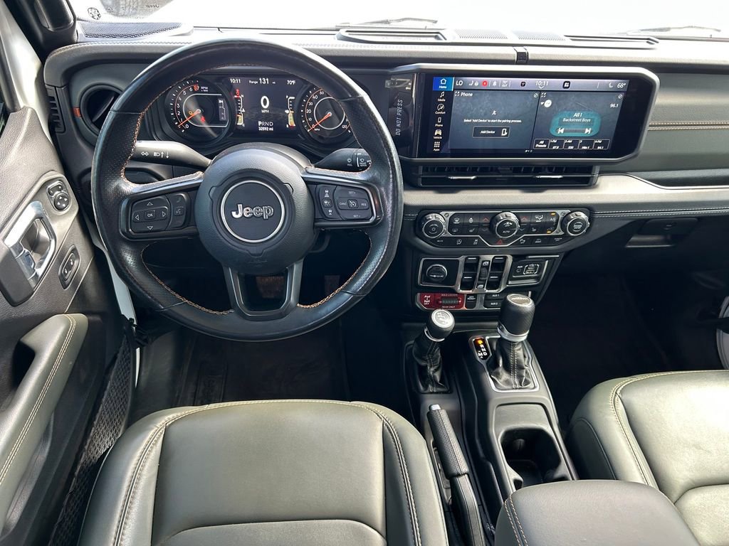 Used 2024 Jeep Gladiator Mojave w/ Safety Group image 18