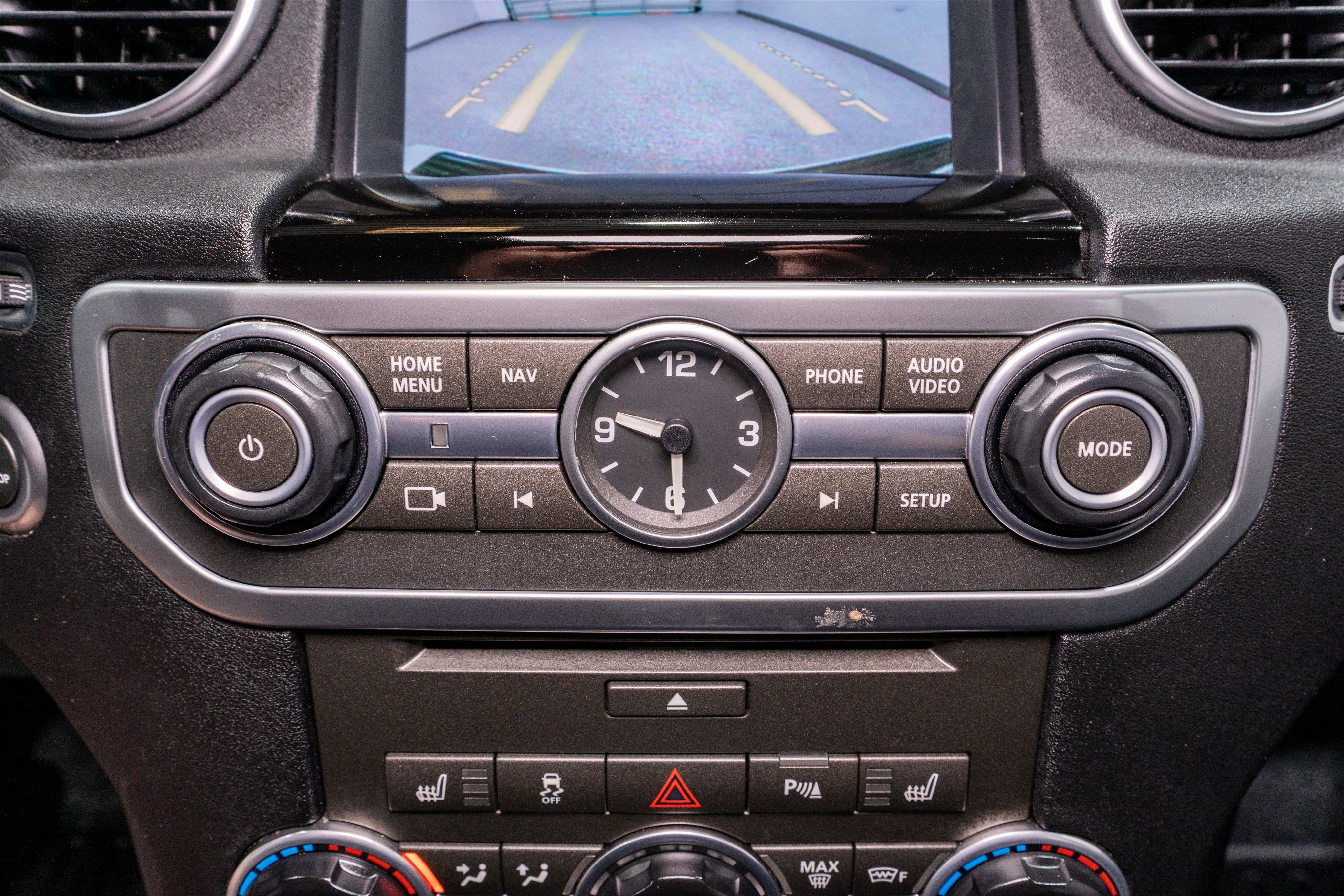 Used 2016 Land Rover LR4 HSE LUX image 24