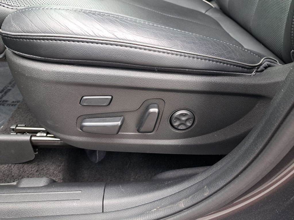 Used 2022 Hyundai Santa Fe Limited AWD/4WD image 36