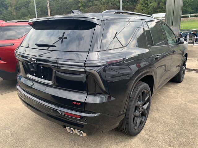 New 2026 Chevrolet Traverse RS image 3
