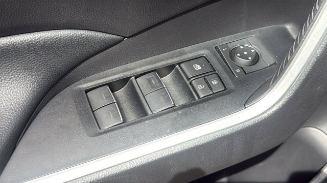 Used 2024 Toyota RAV4 XLE FWD image 18