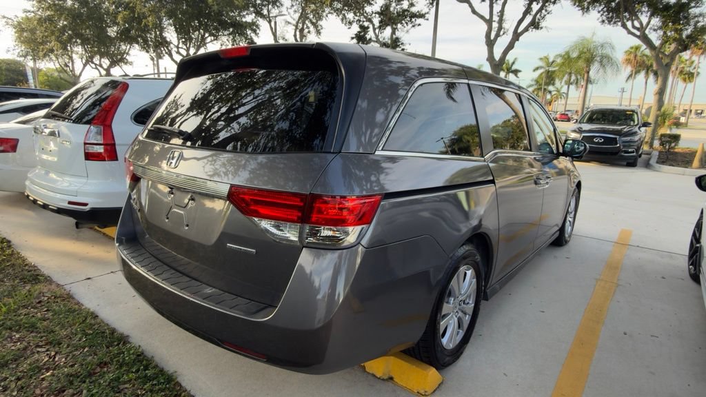 Used 2016 Honda Odyssey SE image 7