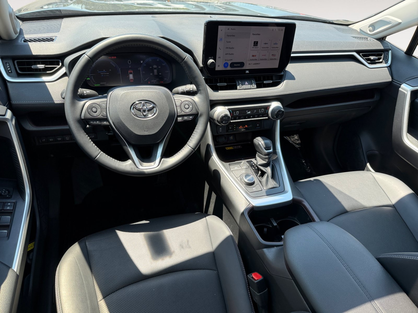 Used 2023 Toyota RAV4 Limited AWD/4WD image 15