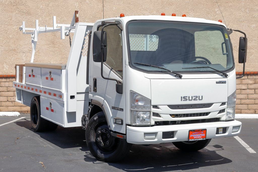 Used 2019 Isuzu NPR RWD image 2