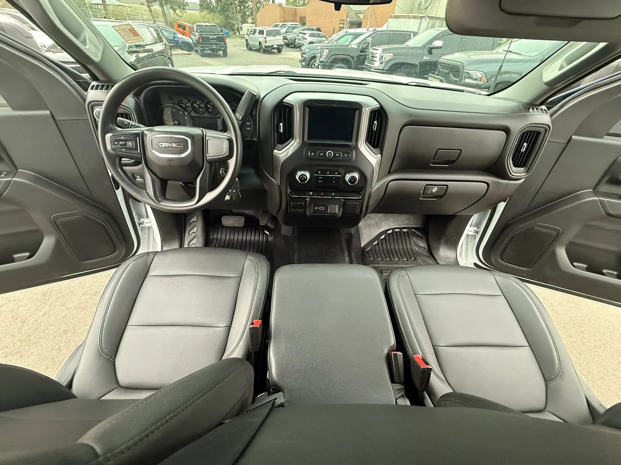 Used 2023 GMC Sierra 2500 Pro w/ Convenience Package image 27