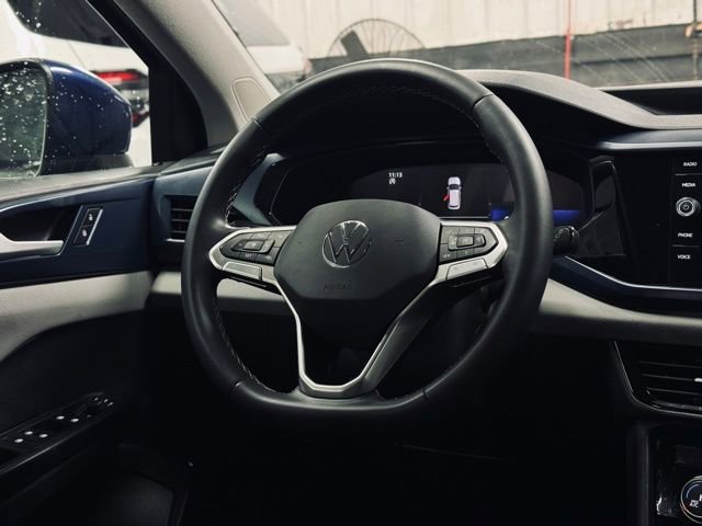 Used 2023 Volkswagen Taos SE w/ Panoramic Sunroof Package image 23