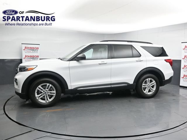 Certified 2024 Ford Explorer XLT w/ Equipment Group 202A AWD/4WD image 4
