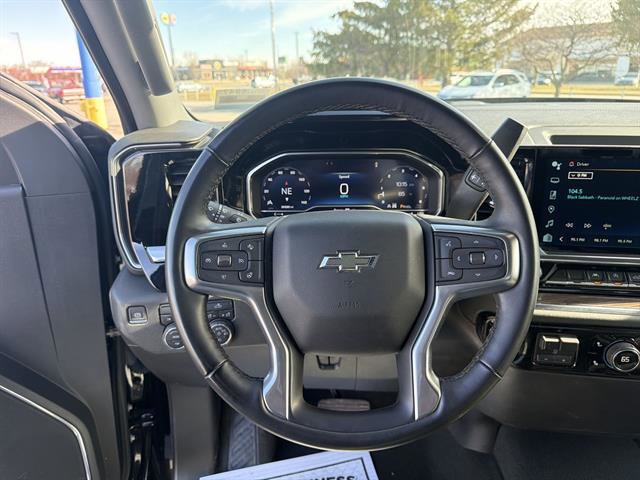 Used 2024 Chevrolet Silverado 1500 RST w/ Redline Edition AWD/4WD image 11