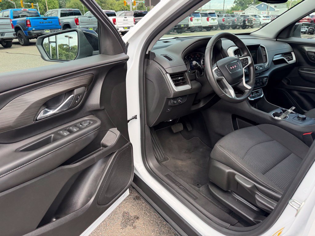 Certified 2023 GMC Terrain SLE w/ Elevation Edition AWD/4WD image 12