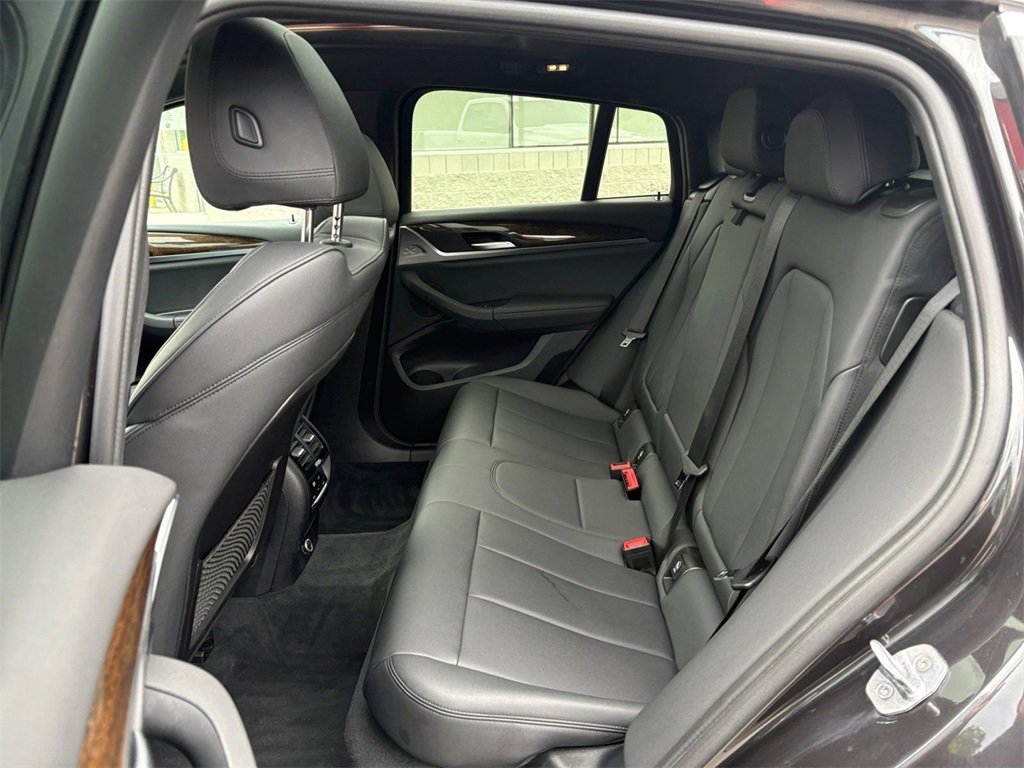 Used 2019 BMW X4 xDrive30i w/ Driving Assistance Package image 31