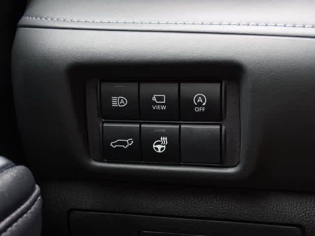 Used 2024 Toyota Highlander Limited FWD image 40