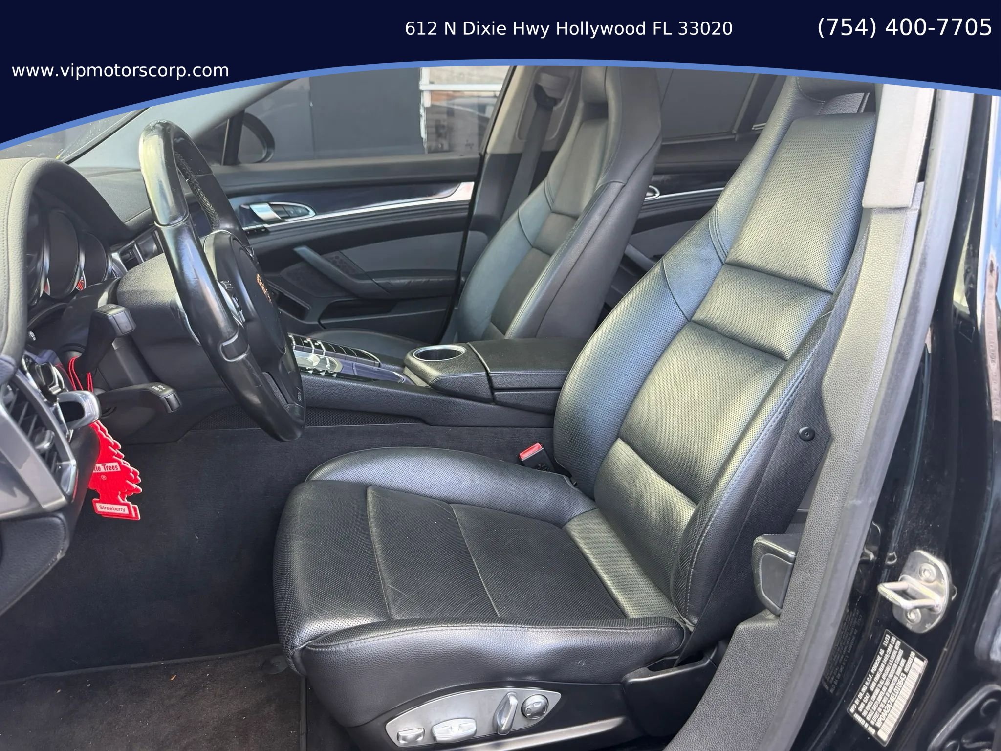 Used 2014 Porsche Panamera 4 image 11