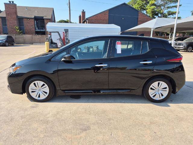 Certified 2025 Nissan Leaf S FWD image 4
