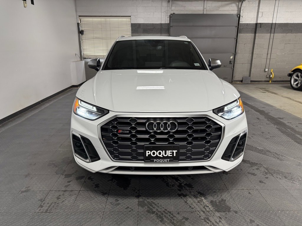 Used 2022 Audi SQ5 Premium w/ Convenience Package image 3